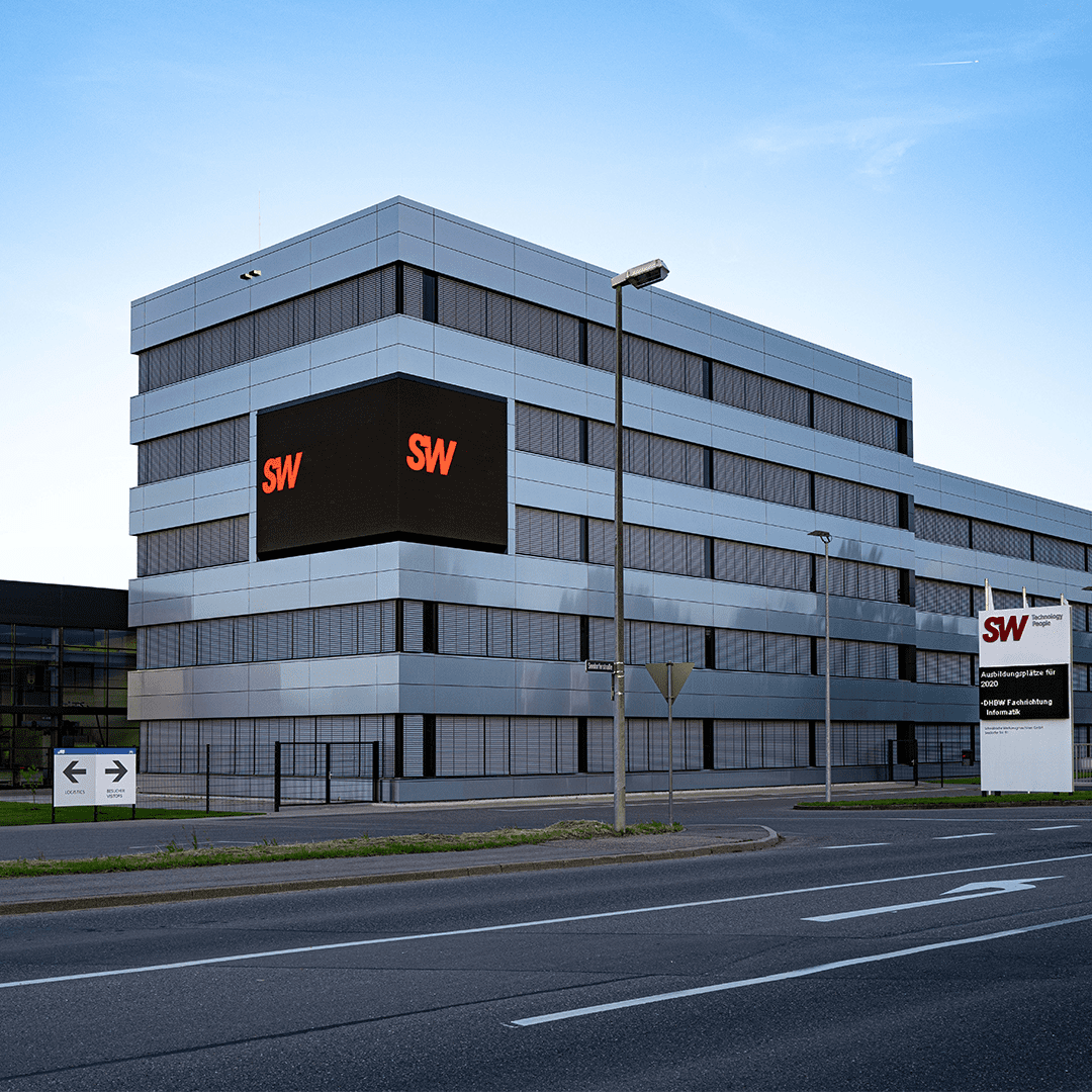 Zu sehen ist das Firmengebäude von SW Schwäbische Werkzeugmaschinen GmbH